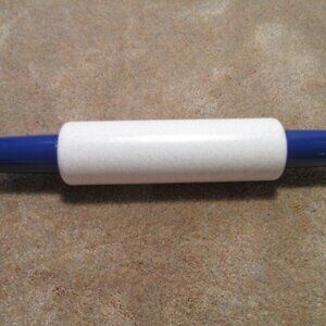 tupperware fill n chill rolling pin blue